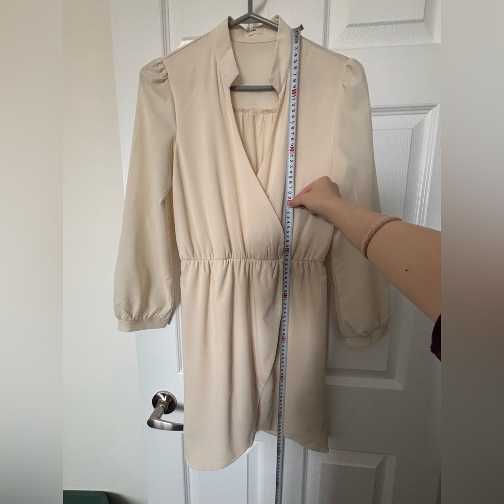 Tobi Cream Long Sleeve Dress